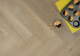 Douwes Dekker PVC Klik Brede Visgraat Honing - 7mm Klik PVC