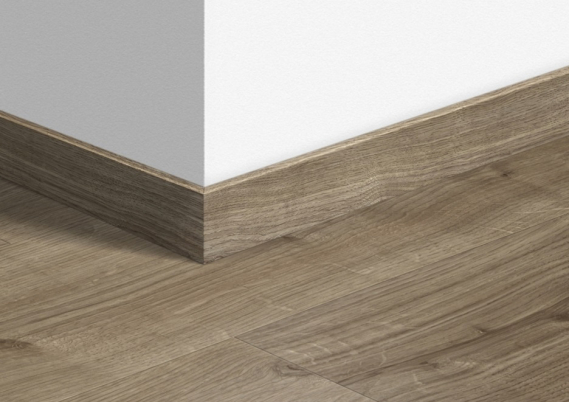 Quick-Step plinten eik grijsbruin - PVC vloeren - Vloeren - Woodstep De specialist in houten vloeren